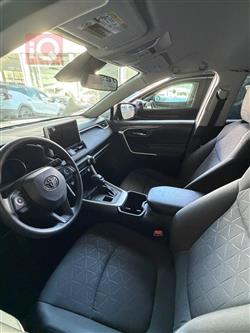 تۆیۆتا ڕاڤ 4